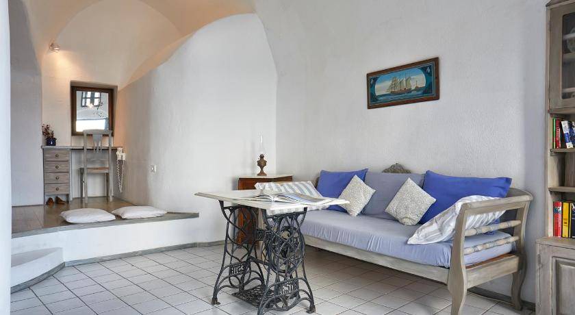 Photo of Others in Oia