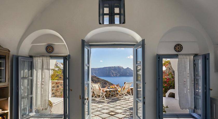 Photo of Others in Oia
