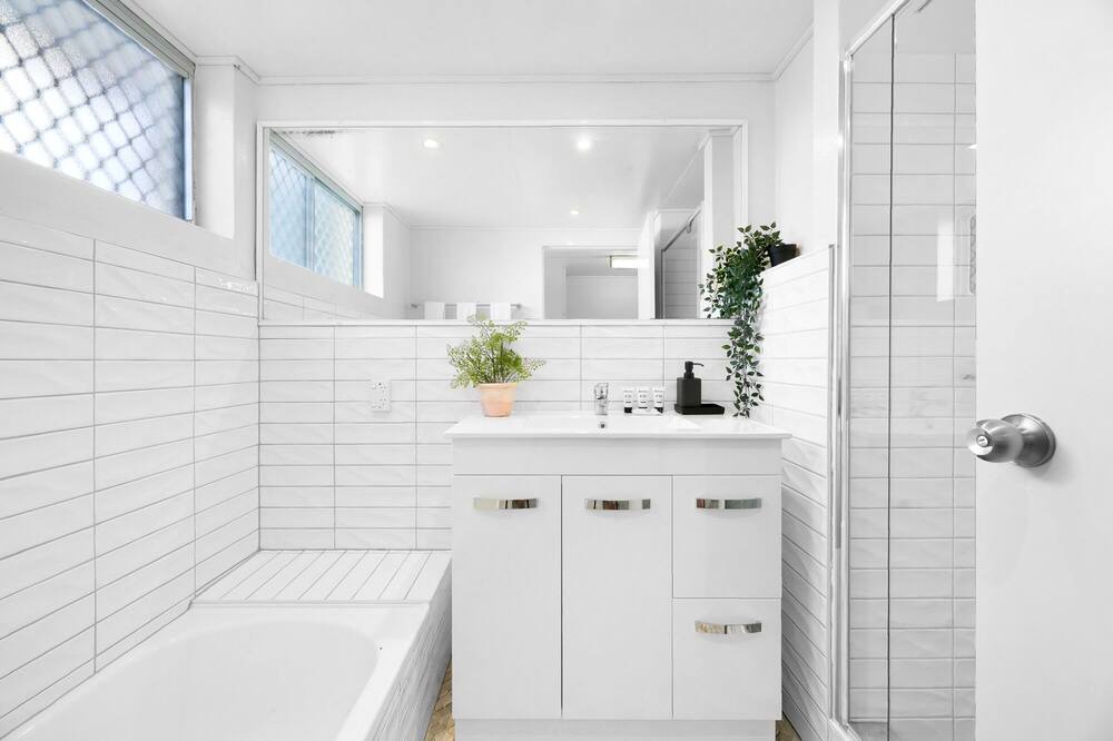 Photo of Bathroom in Burleigh Heads