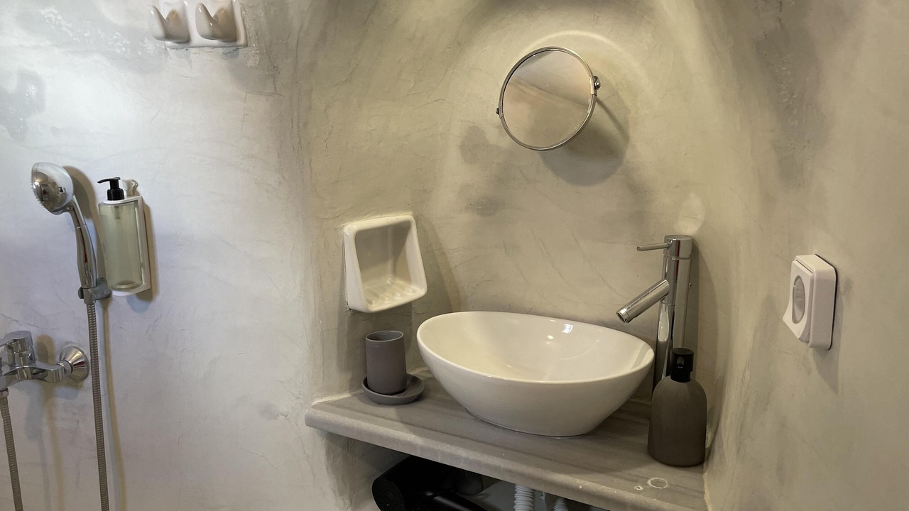 Photo of Bathroom in Fira