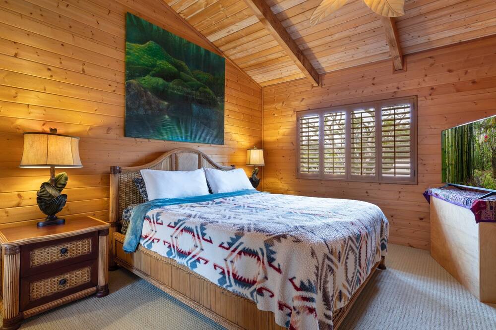 Photo of Bedroom in Royal Hawaiian Estates
