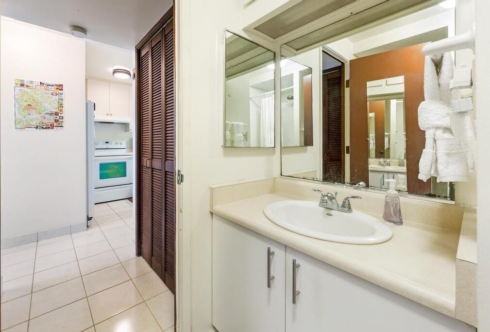 Photo of Bathroom in Historic Kailua Village