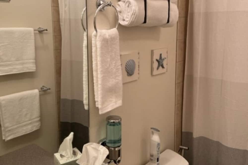 Photo of Bathroom in Kapolei