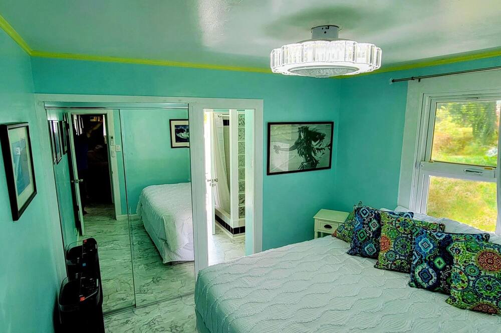 Photo of Bedroom in Hauula
