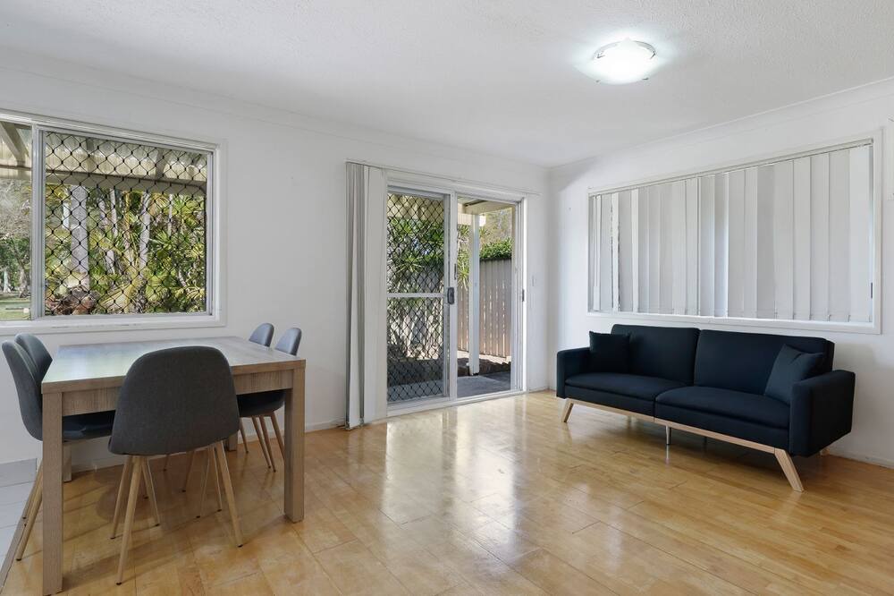 Photo of Livingroom in Runaway Bay