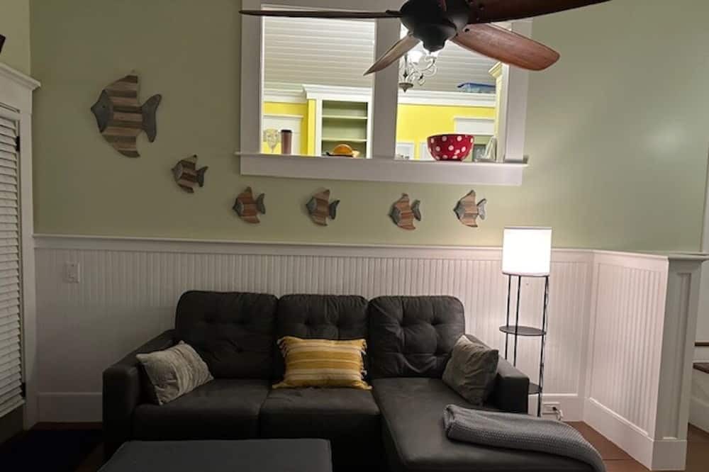 Photo of Livingroom in Pahoa