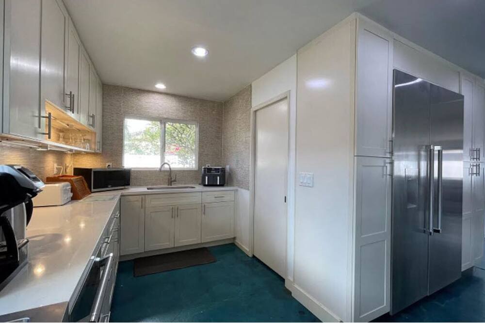 Photo of Kitchen in Portlock
