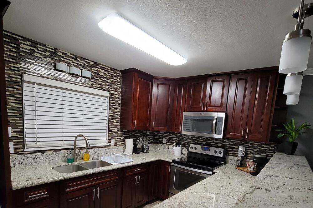 Photo of Kitchen in Maili