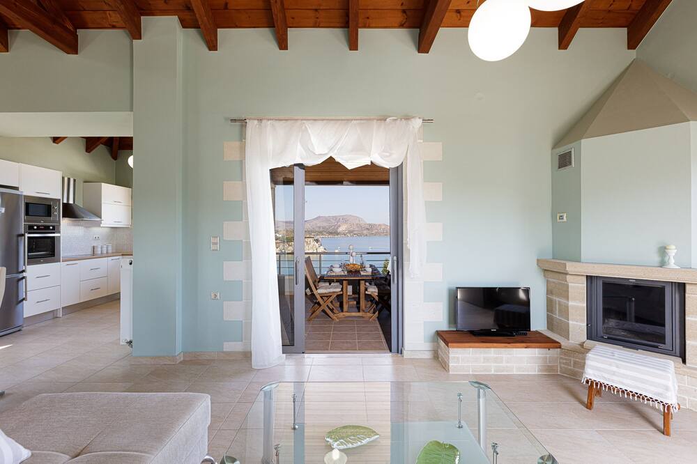 Photo of Livingroom in Plaka