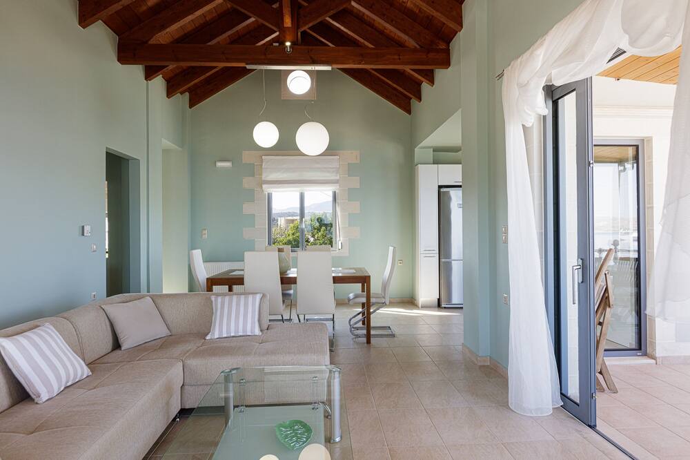Photo of Livingroom in Plaka