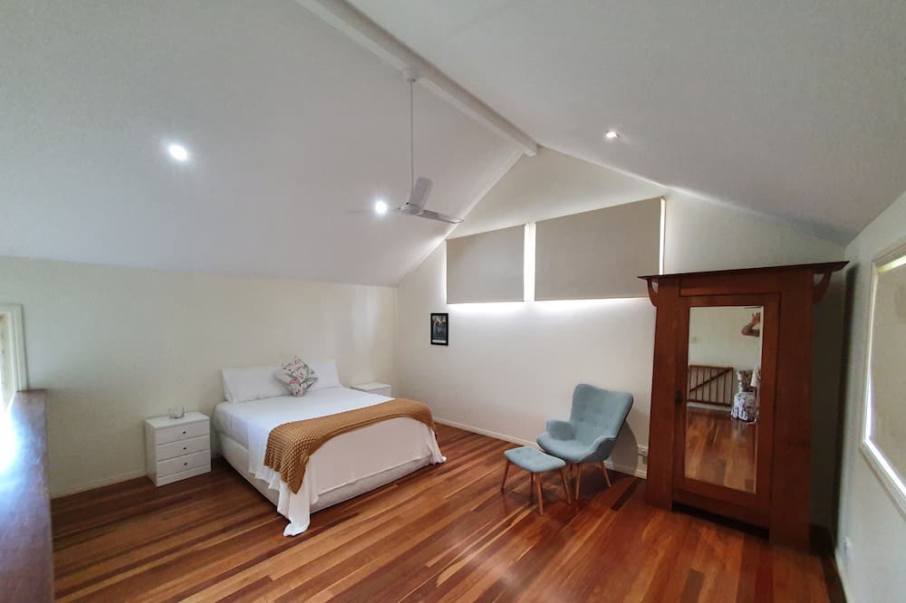 Photo of Bedroom in Lillian Rock