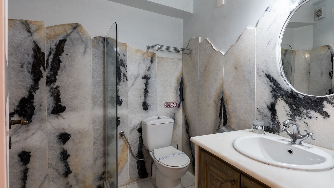 Photo of Bathroom in Firostefani