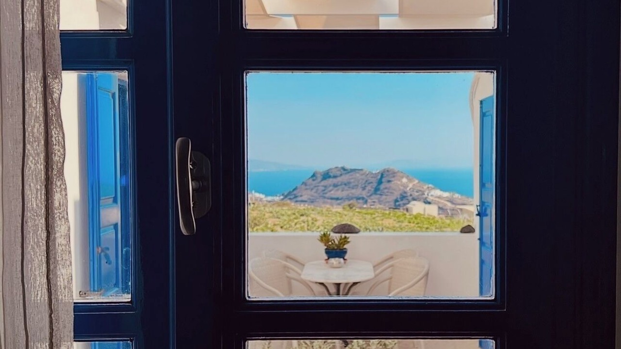Photo of Bedroom in Imerovigli