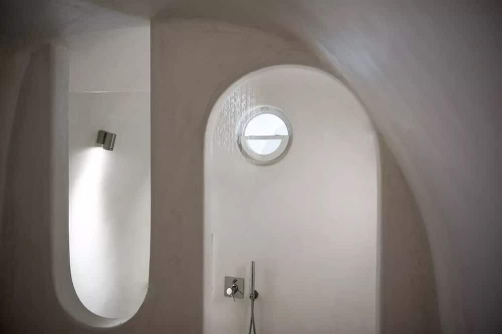 Photo of Bathroom in Imerovigli