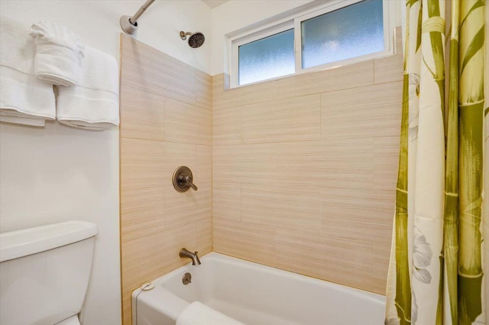 Photo of Bathroom in Hauula