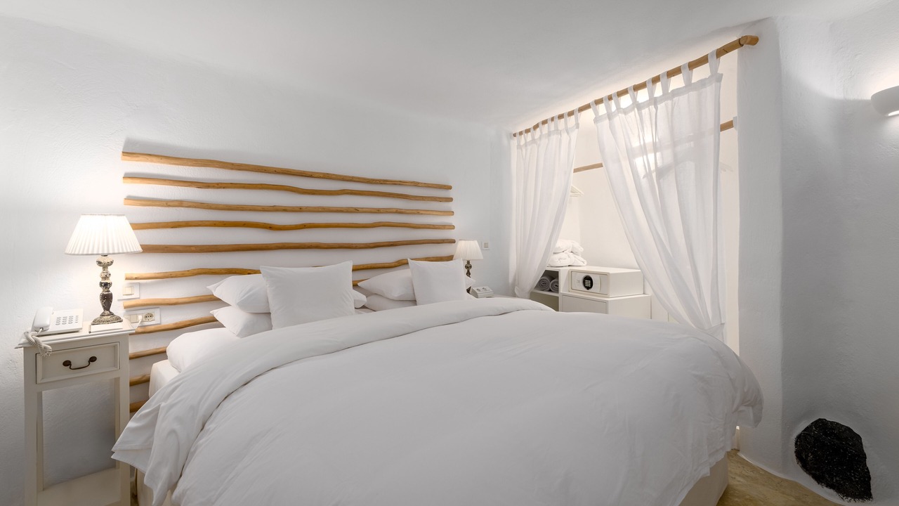 Photo of Bedroom in Imerovigli