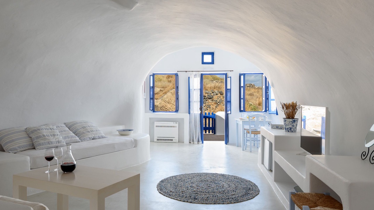 Photo of Bedroom in Imerovigli