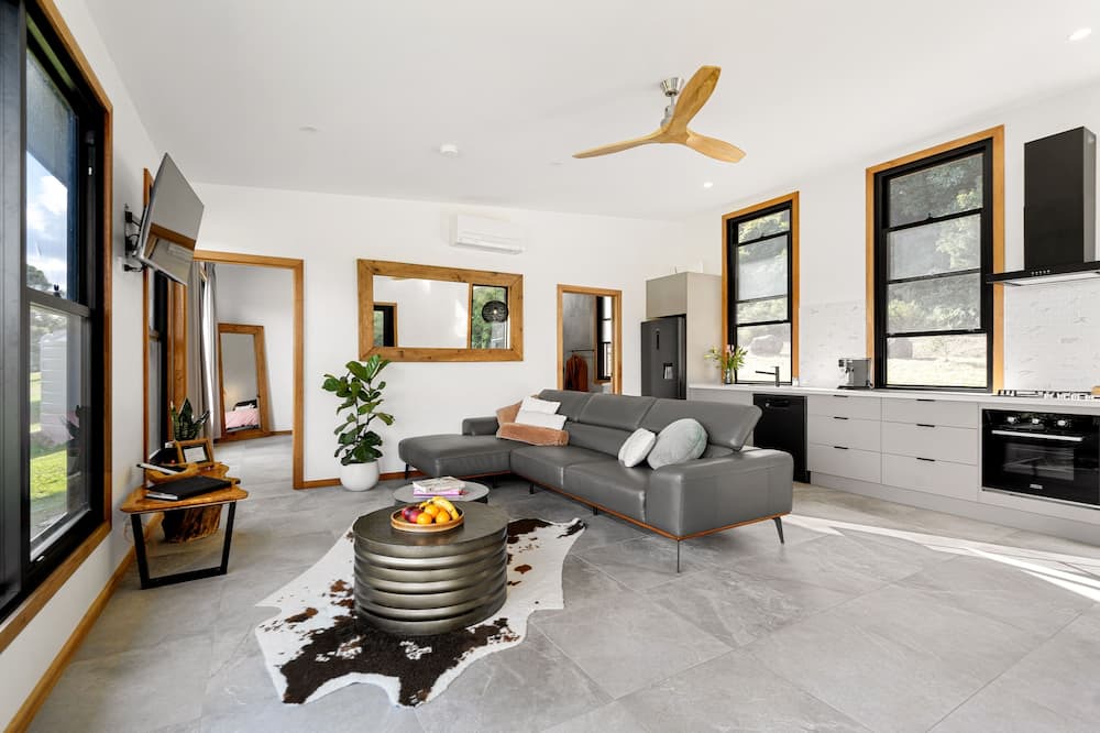 Photo of Livingroom in Wilsons Creek