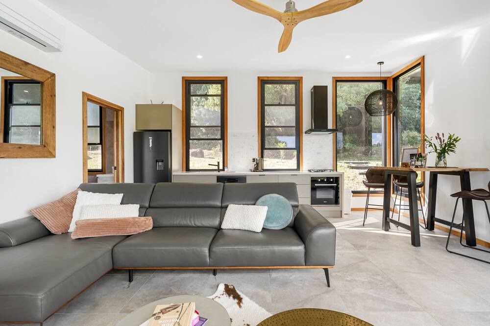 Photo of Livingroom in Wilsons Creek