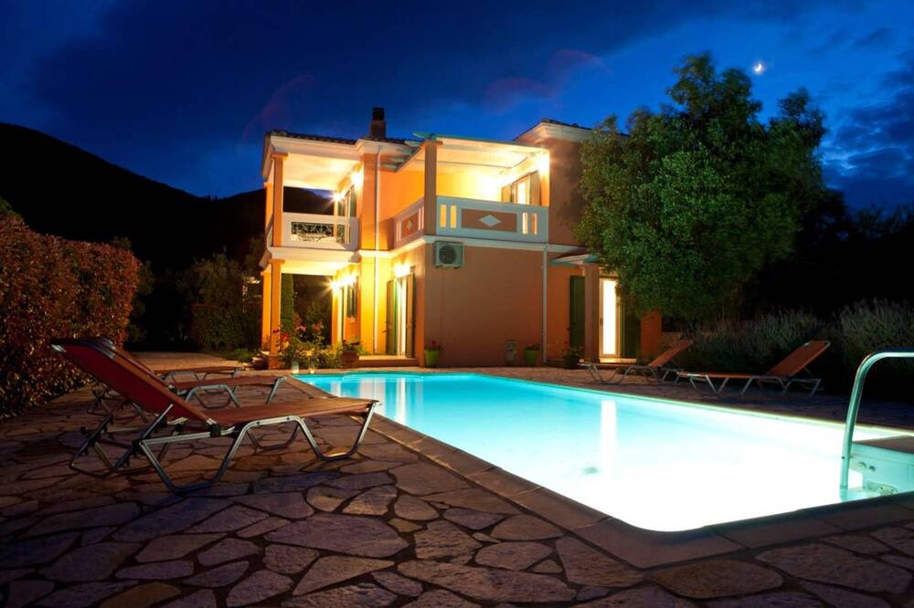 Photo of Outdoor in Evgiros
