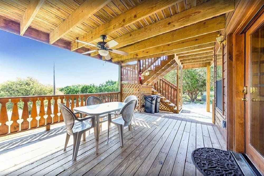 Photo of Patio Balcony in Canyon Lake