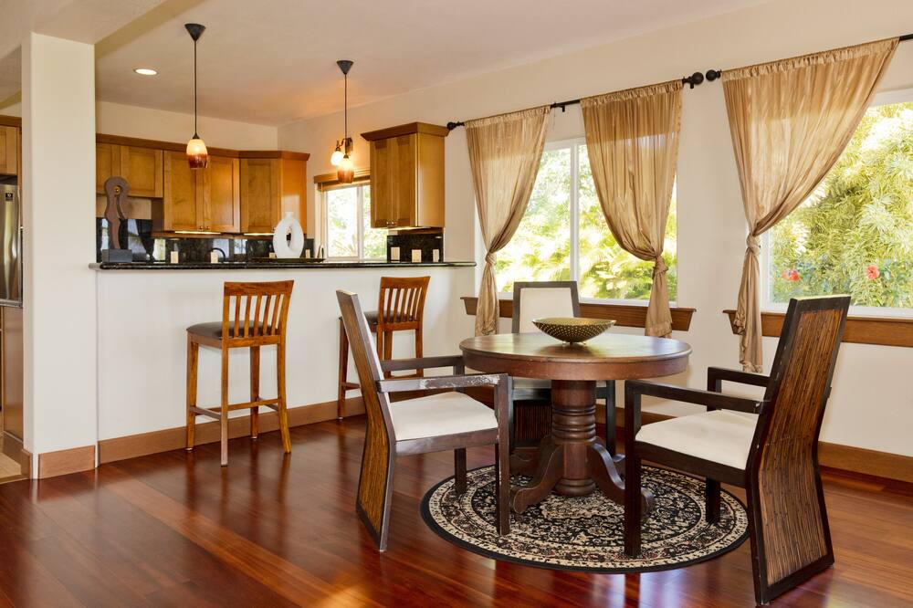 Photo of Bedroom in Kalapana