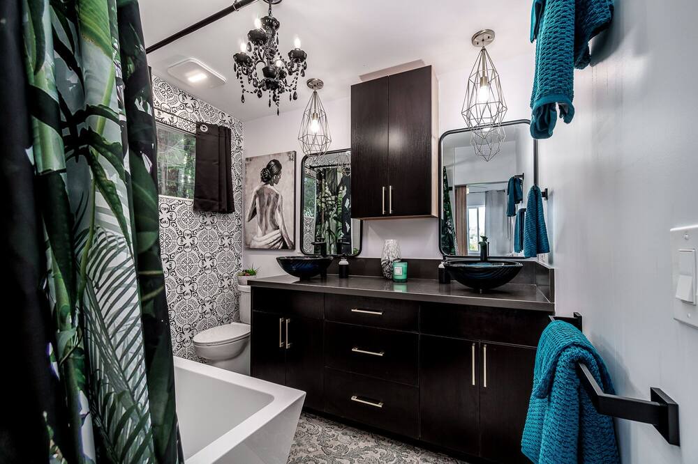 Photo of Bathroom in Liliha - Kapalama