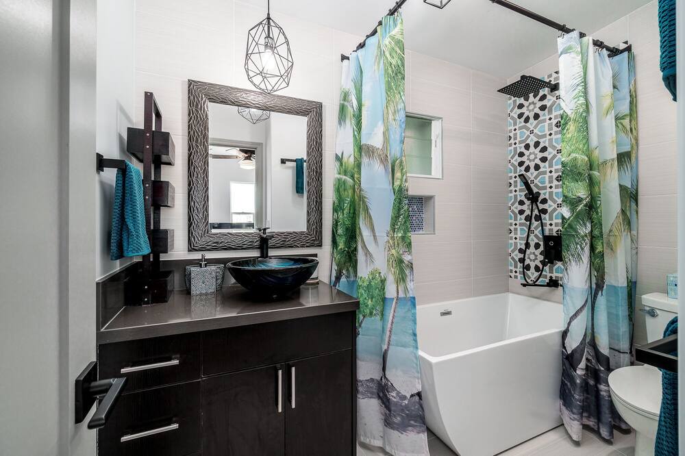 Photo of Bedroom in Liliha - Kapalama
