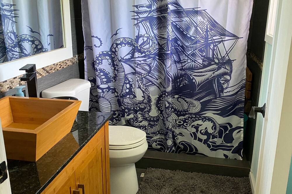 Photo of Bathroom in Kailua