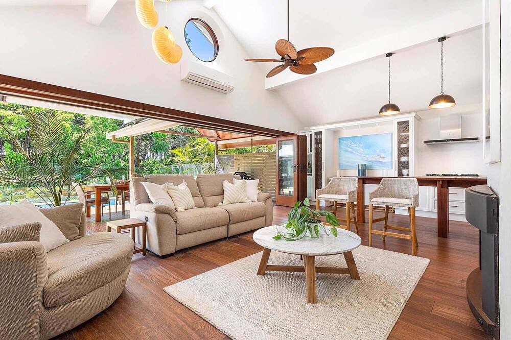 Photo of Livingroom in Suffolk Park