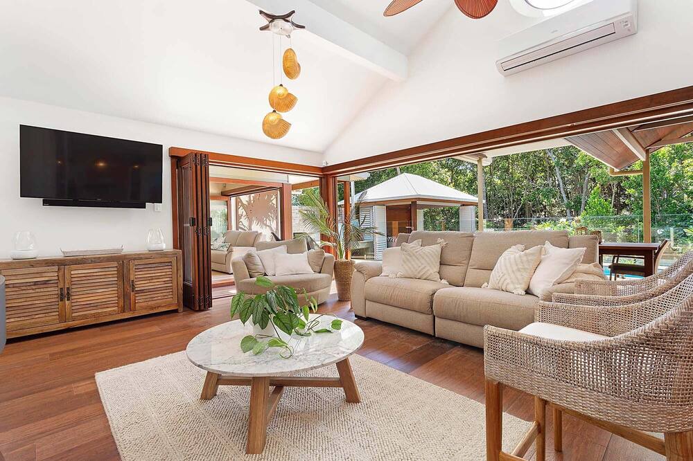 Photo of Livingroom in Suffolk Park