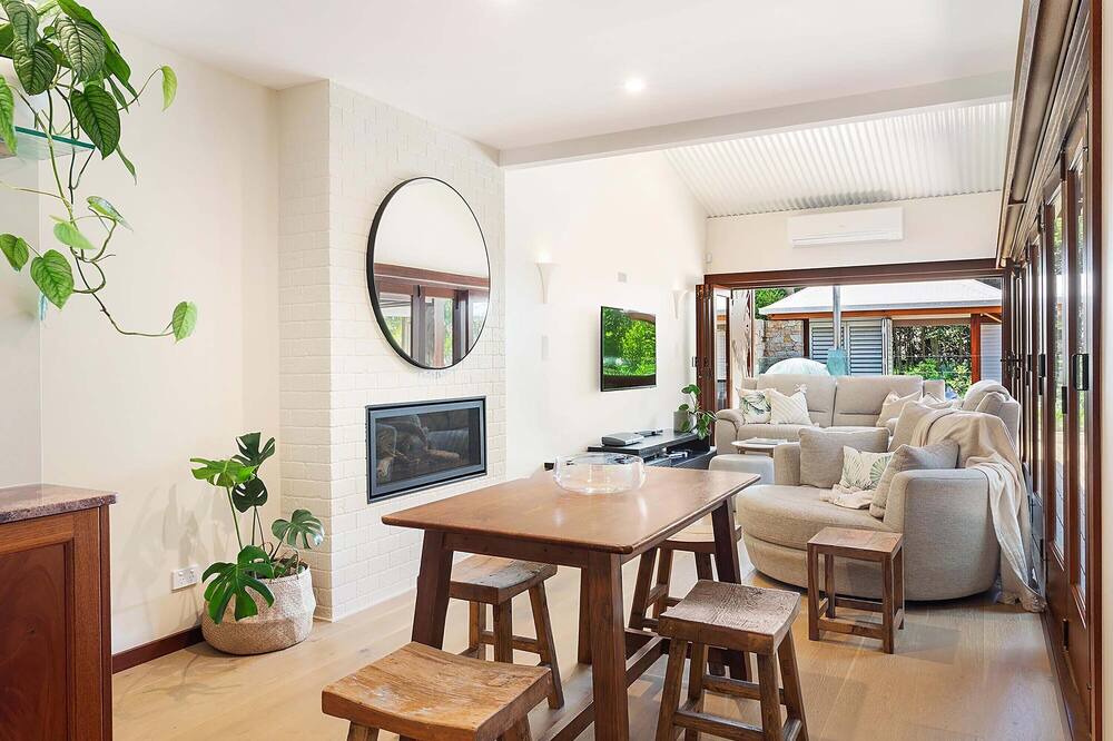 Photo of Livingroom in Suffolk Park