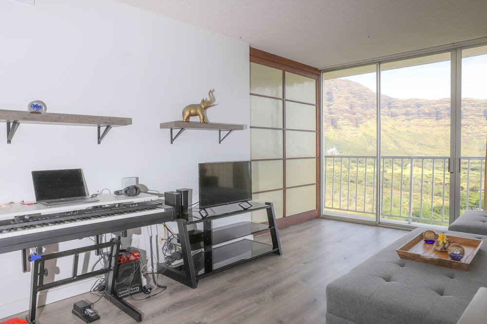 Photo of Livingroom in Makaha