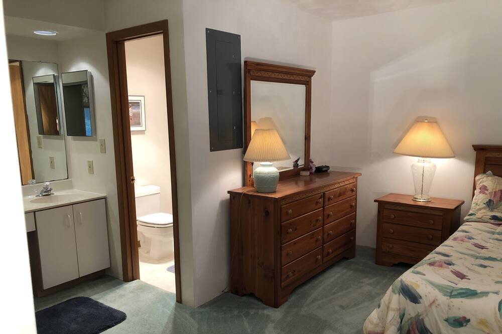 Photo of Bedroom in Seven Springs