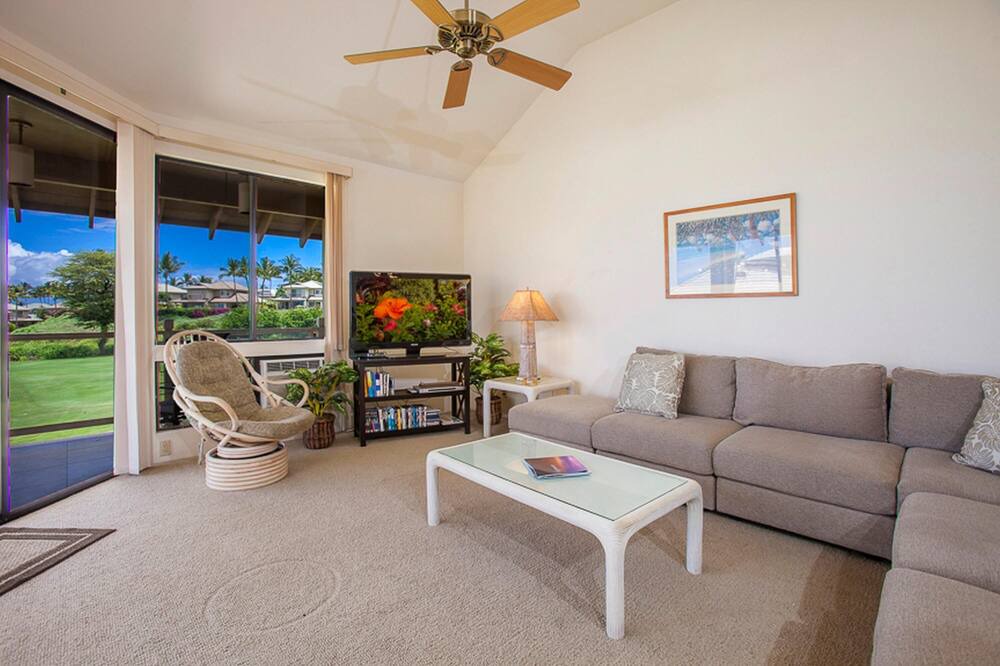 Photo of Livingroom in Wailea