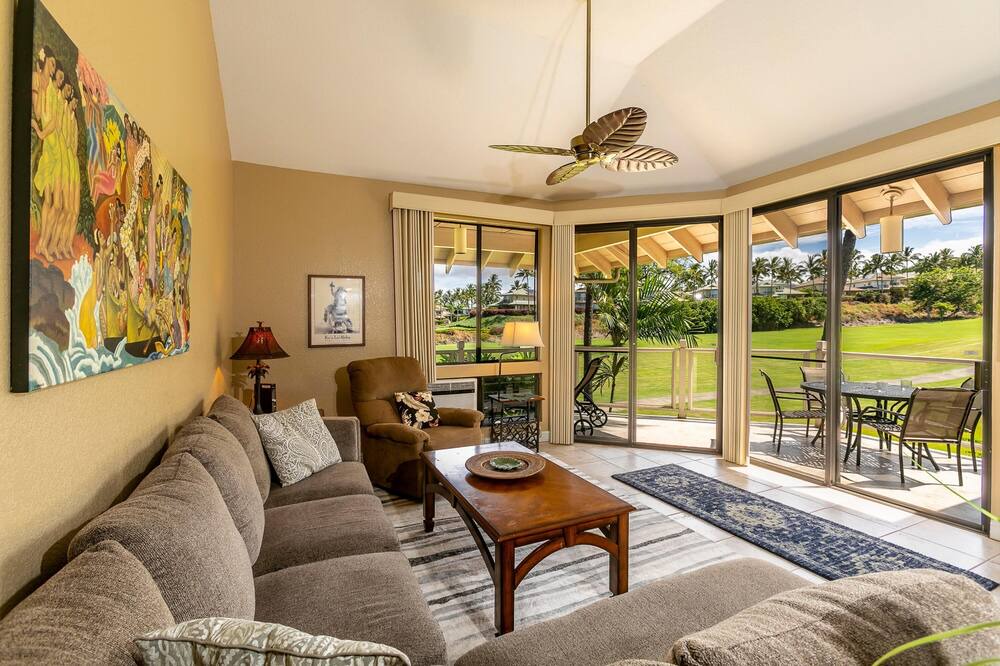 Photo of Livingroom in Wailea