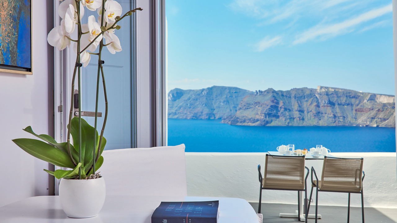 Photo of Bedroom in Oia