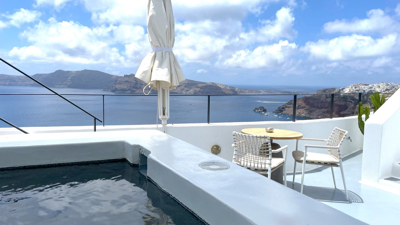 Photo of Bedroom in Oia