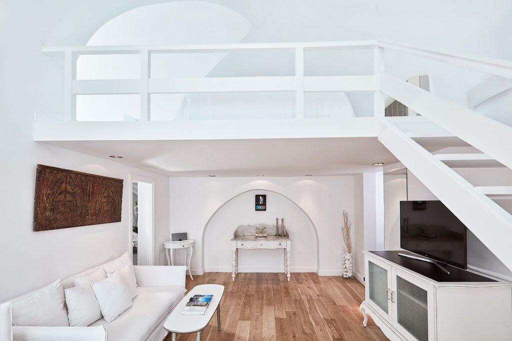 Photo of Bedroom in Oia