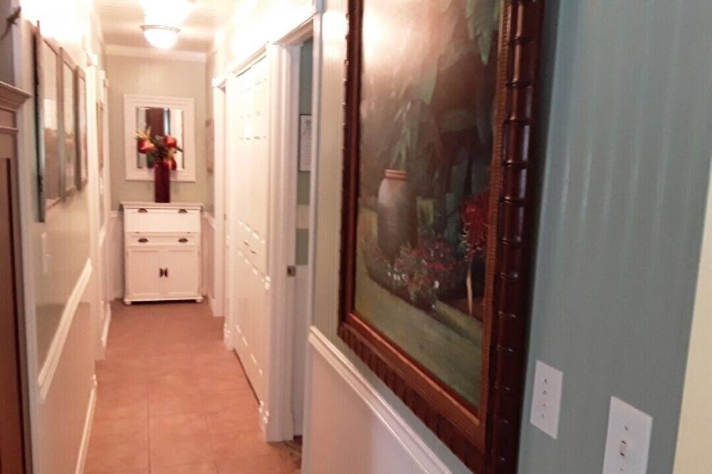 Photo of Bedroom in Ninole