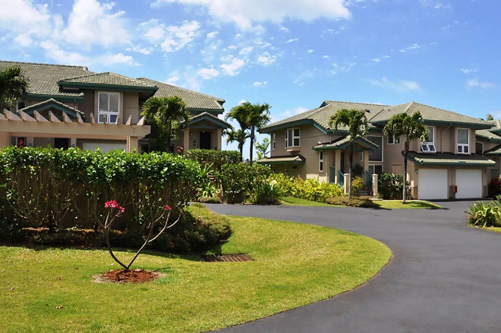 Photo of Others in Kaiulani