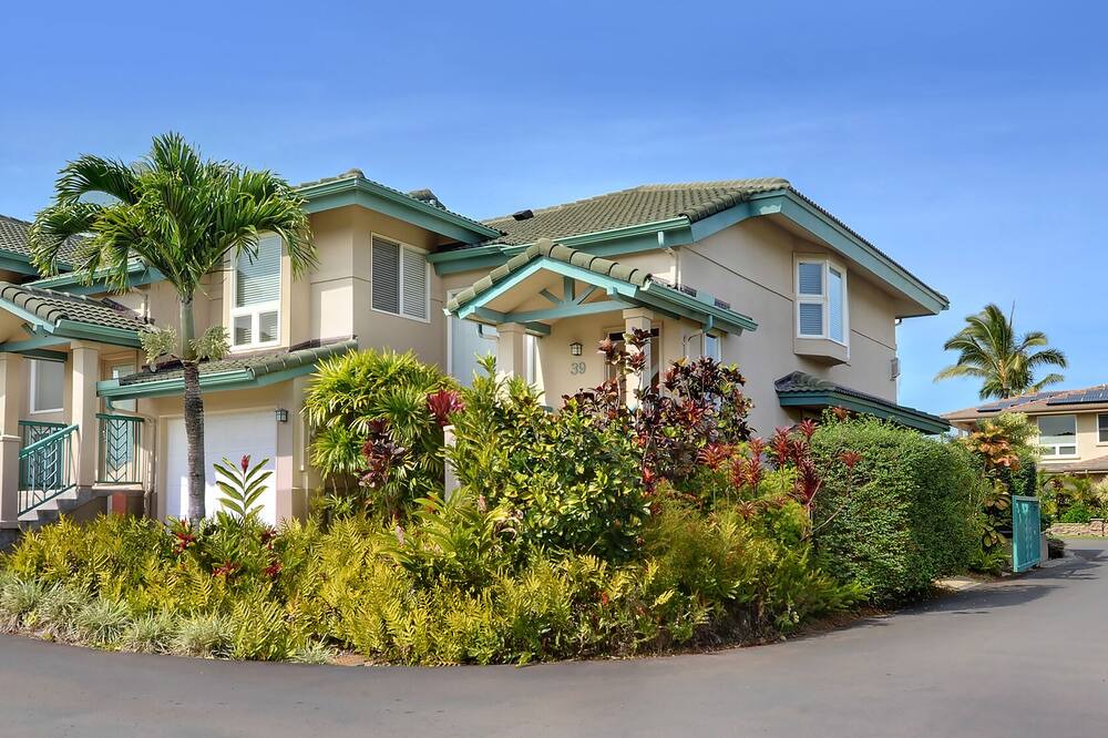 Photo of Others in Kaiulani
