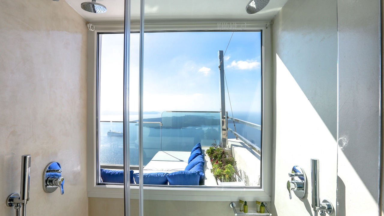 Photo of Bathroom in Firostefani