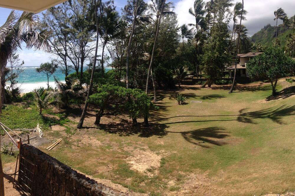 Photo of Others in Laie