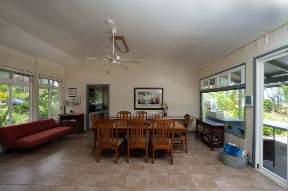 Photo of Others in Laie