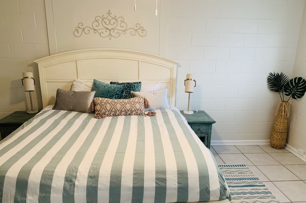 Photo of Bedroom in Coconut Grove