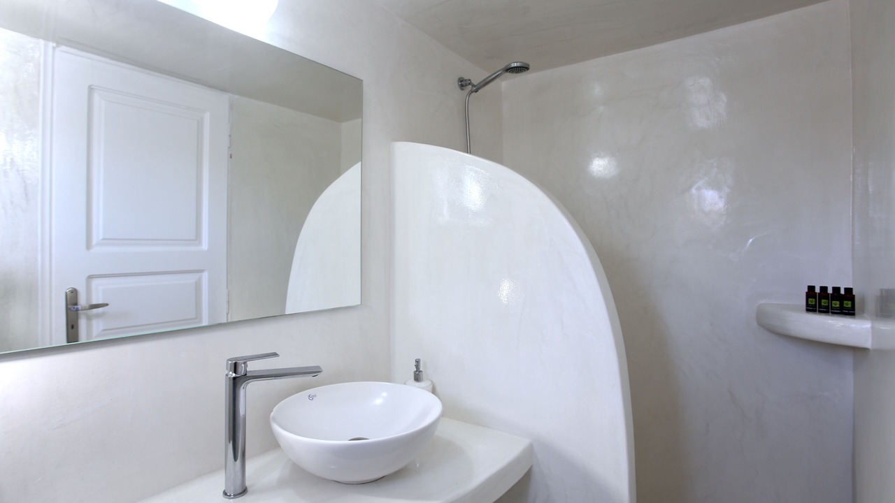 Photo of Bathroom in Imerovigli