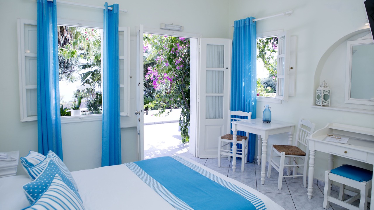 Photo of Bedroom in Imerovigli