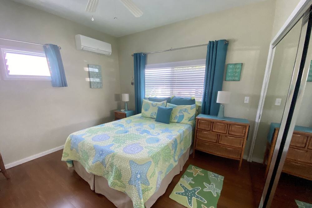 Photo of Bedroom in Kailua
