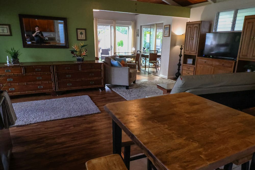 Photo of Kitchen in Kalama Tract